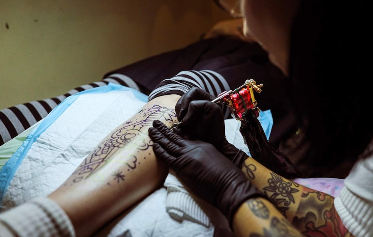 Hand Poke Tattoo in Delhi India< at tattoosphere